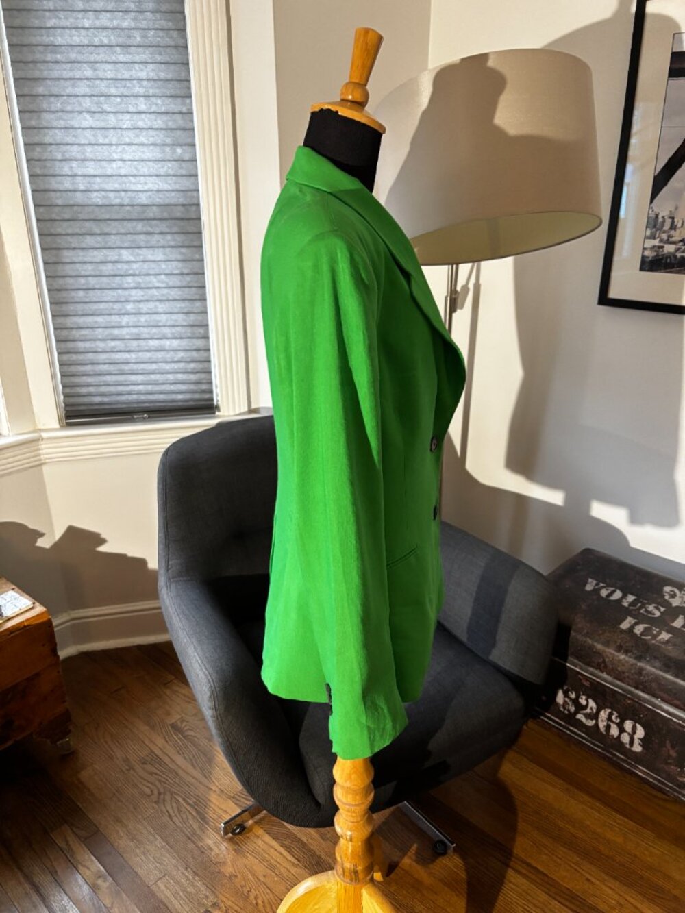 FRAME The Femme Oversized Linen Blazer - Peridot Green (Size 6) - Picture 9 of 12